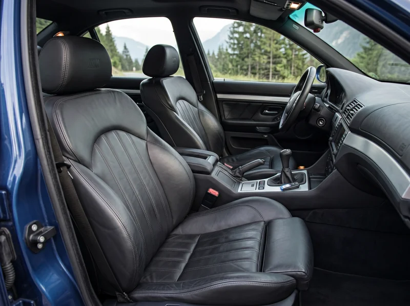 BMW M5 E39 V8 interior view