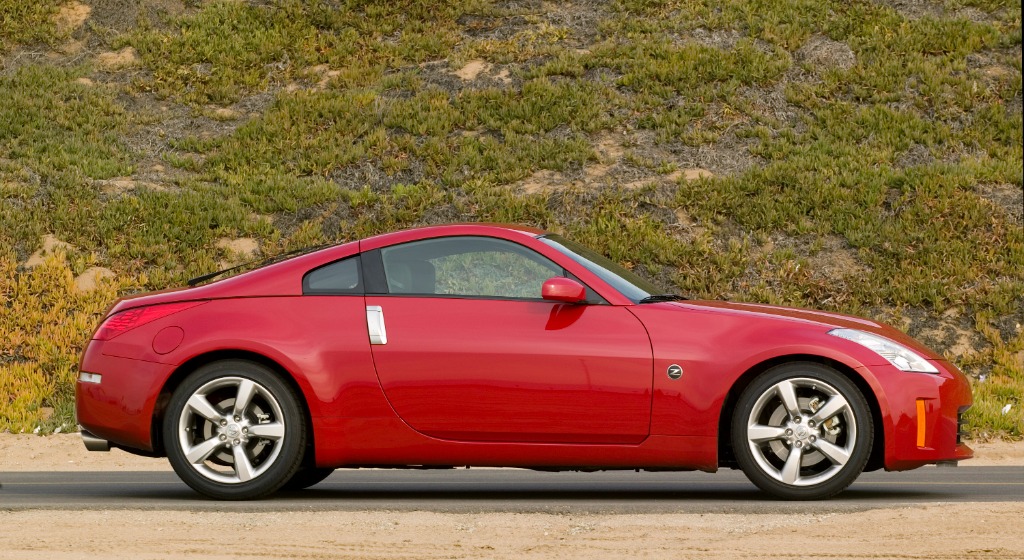 Nissan 350Z: The Rebirth of the Z Dynasty