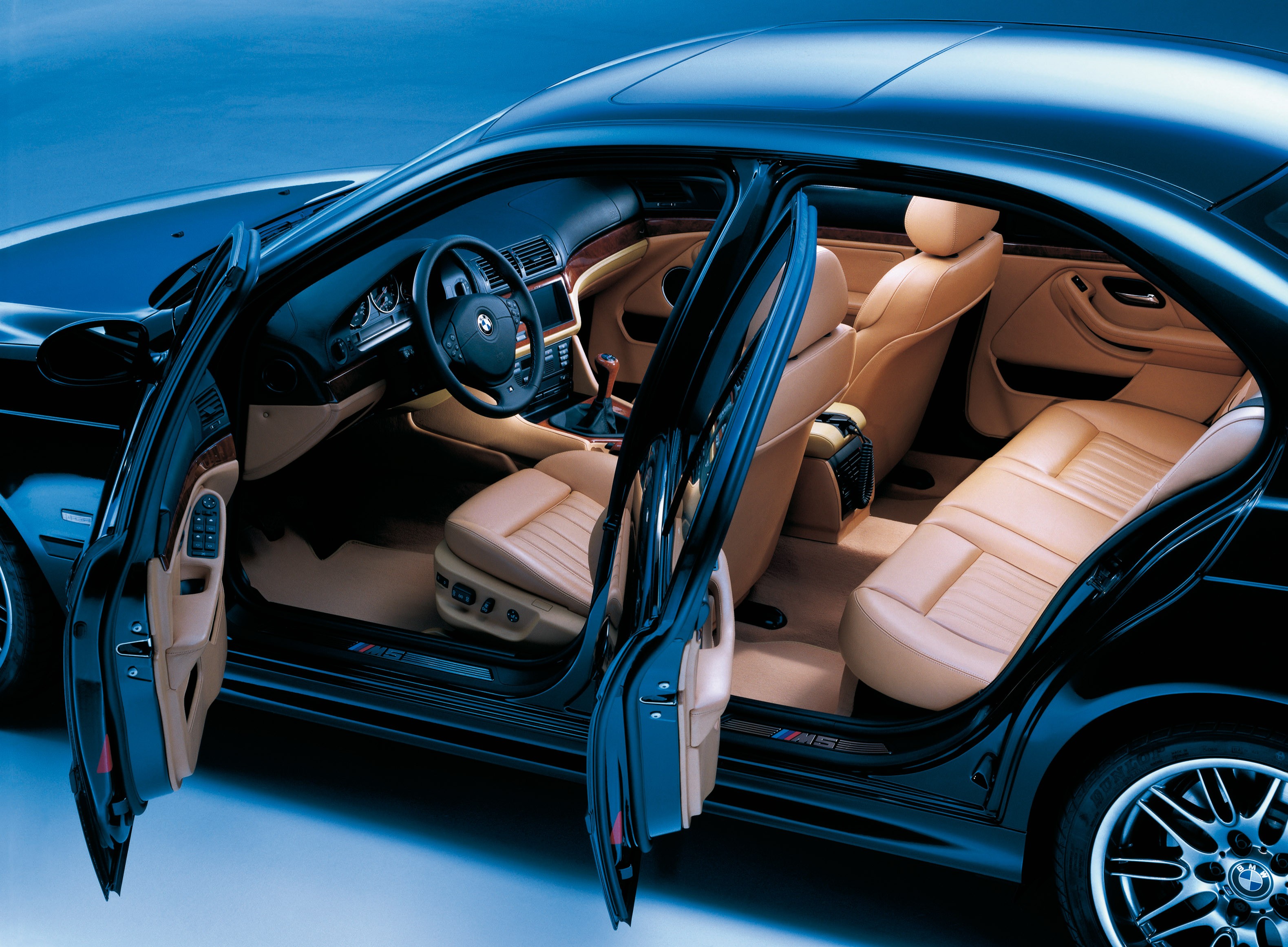 BMW M5 E39 V8 interior