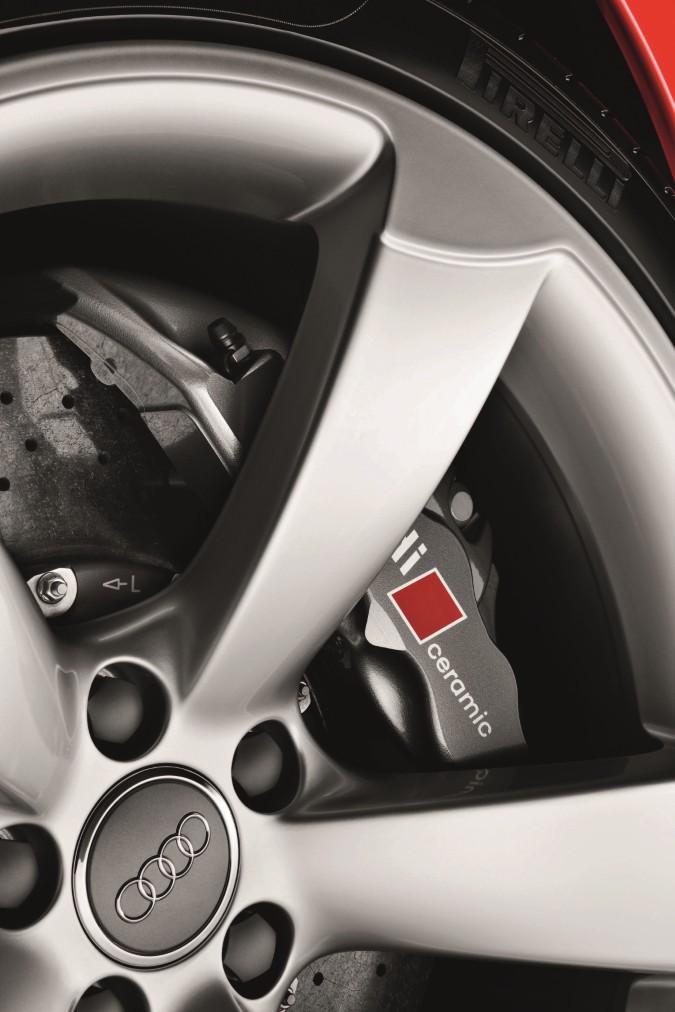 Close-up on the Audi RS5 V8 high performance braking system